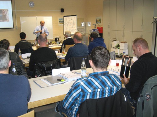 tl_files/SHK/img/presse/2015-04-07-waermepumpenschulung3.jpg