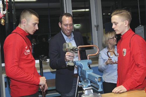 tl_files/SHK/img/presse/2018-02-05-04-fca-aev.jpg
