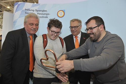 tl_files/SHK/img/presse/2018-02-24-01-fitforob37.jpg